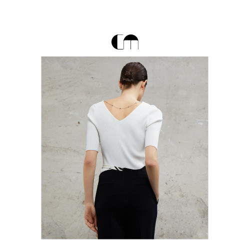 COMME MOI呂燕設計師春夏女裝乾爽親膚鏈條裝飾中袖打底衫