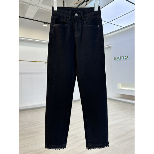 今年流行蕾絲拼接四面彈菸管褲女牛仔褲2025新款修身顯瘦九分褲子