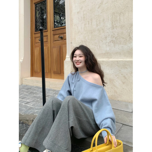 藍色針織衫女2025春新款露肩系帶高級感打底衫一字肩顯瘦開叉上衣