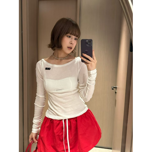 南油時裝 2025夏季新款女士羅紋平紋針織長袖上衣字母貼飾打底衫