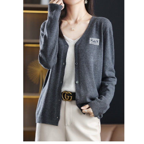 2025春秋新款開衫女寬松薄款v領羊毛針織打底衫羊絨外套短款外搭