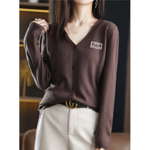 2025春秋新款開衫女寬松薄款v領羊毛針織打底衫羊絨外套短款外搭