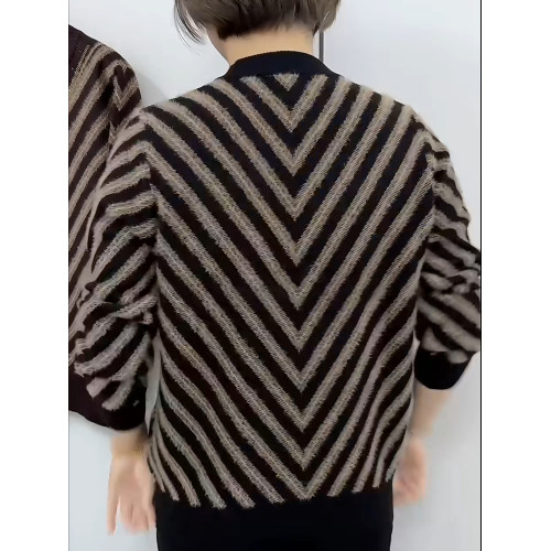 洋氣媽媽裝秋冬新款毛衣女加絨加厚保暖柔軟針織打底衫中老年上衣