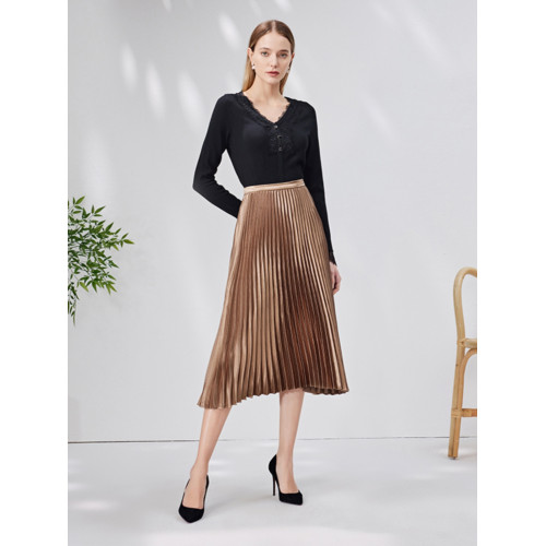 EITIE愛特愛時尚蕾絲拼接V領修身薄款純色針織打底衫秋季新款