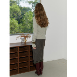 Hiilo 2025春夏新款鳥棲藤蔓綉花上衣V領豆綠親膚百搭開衫打底衫