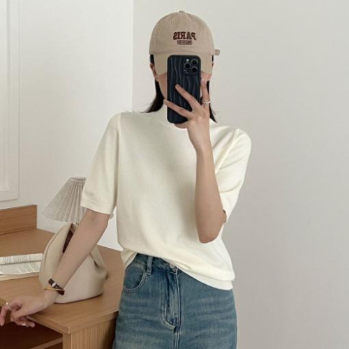 伊馨大碼女裝胖mm純色針織上衣寬松減齡套頭中袖打底衫2024年秋裝