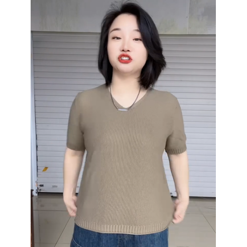 夏季復古純色短袖V領針織衫女時髦大碼寬松打底衫極簡風套頭上衣