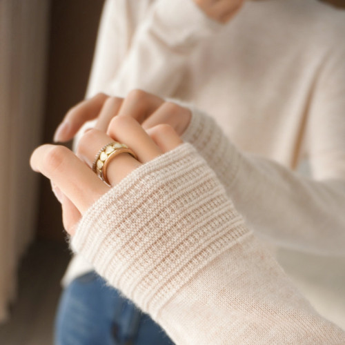 精紡細支羊毛針織打底衫女圓領春夏薄款修身顯瘦毛衣內搭簡約韓版