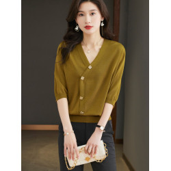 早秋媽媽綠色V領冰絲針織衫女薄款七分袖夏季寬松中袖打底衫上衣