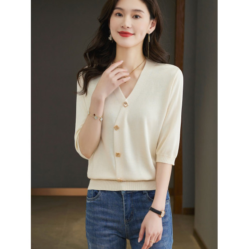 早秋媽媽綠色V領冰絲針織衫女薄款七分袖夏季寬松中袖打底衫上衣