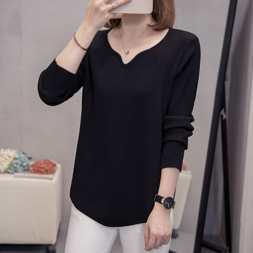 胖mm遮肚顯瘦v領長袖針織打底衫女秋冬新款大碼減齡內搭女士毛衣