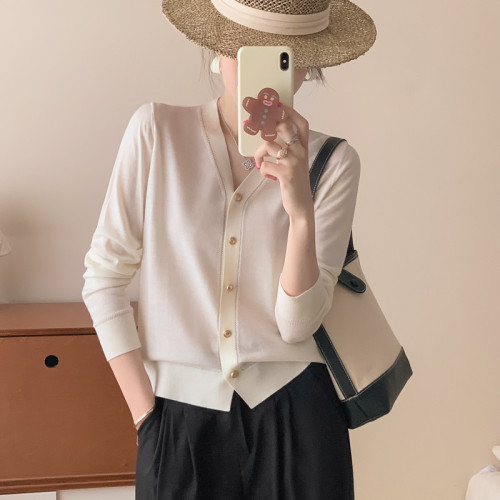 可機洗精紡純羊毛開衫外套女針織打底衫V領顯瘦24年新款百搭毛衣