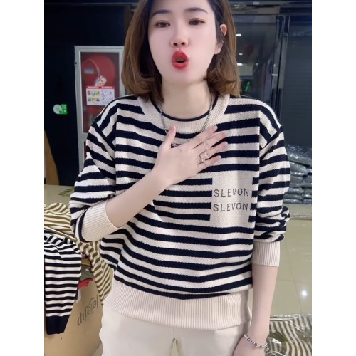 2025春秋新款圓領大碼毛衣條紋上衣女寬松時尚顯瘦上衣針織打底衫