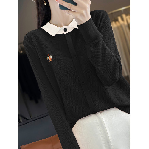 打底衫女2025新款春秋洋氣綉花翻領薄款針織上衣大碼女裝秋冬毛衣