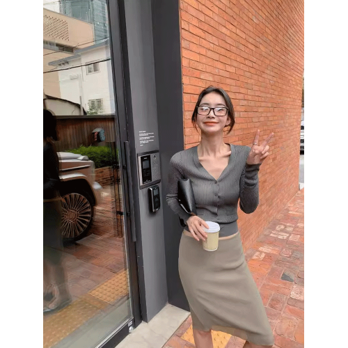 春秋新品~高級感碎金水光紗開衫針織修身打底衫上衣女薄款短外套