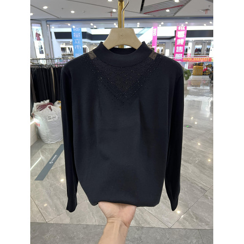 年輕媽媽鏤空鑲鑽半高領針織衫秋冬新款洋氣減齡打底衫中老年上衣