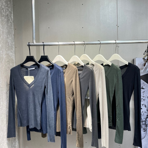 AWF極簡百搭V領打底衫女2025秋冬修身顯瘦內搭彈力純棉長袖薄上衣