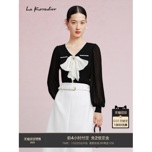 La Koradior拉珂蒂時尚秋季新款長袖打底衫黑色v領套頭衫外穿女