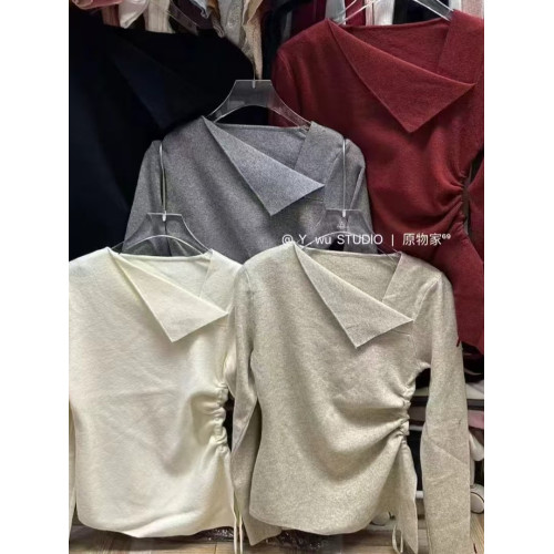 老錢風設計感斜領針織衫女秋冬新款長袖百搭獨特開叉打底衫毛衣