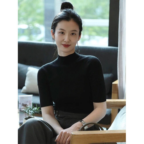 美爆了!西裝內搭短袖修身半高領針織薄毛衣打底衫女半袖套頭上衣