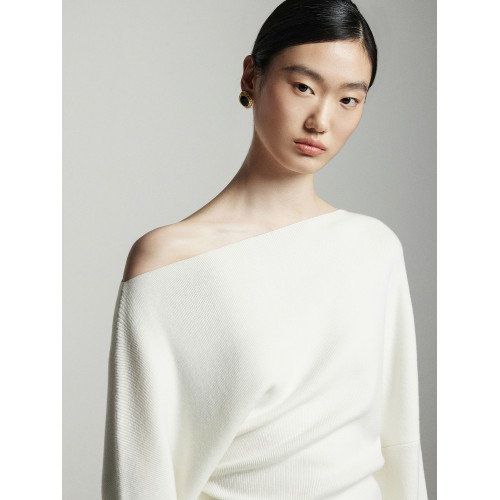 Bymolycho白色性感針織衫女春季斜肩打底衫設計感蝙蝠袖開叉毛衣