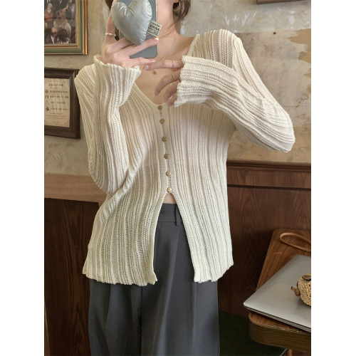 開春韓系穿搭別致V領針織衫開叉紐釦設計感洋氣獨特打底衫女上衣