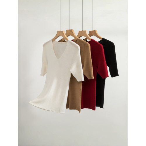 溫爾家 V領精紡48支美麗諾羊毛2025女秋季無縫一體針織衫打底衫