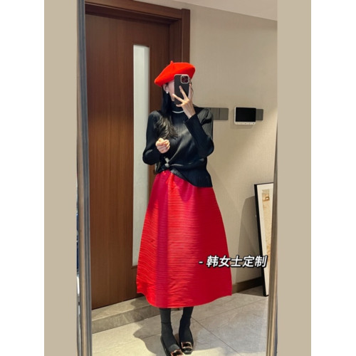 韓女士2025春秋褶皺上衣長袖半高領顯瘦休閒白色打底衫女