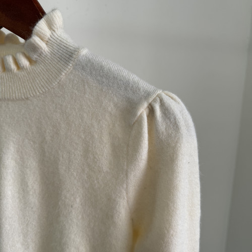 菀系列剪標微瑕白色花邊半高領打底衫復古燈籠袖針織毛衣女W147