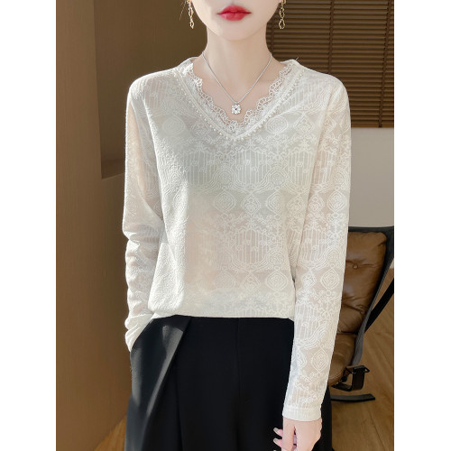 精紡羊毛高級感釘珠蕾絲拼接V領針織衫女春季內搭打底衫毛衣上衣