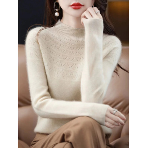 鄂爾多斯市純色羊毛衫女圓領寬松內搭套頭羊毛衫毛衣針織打底衫