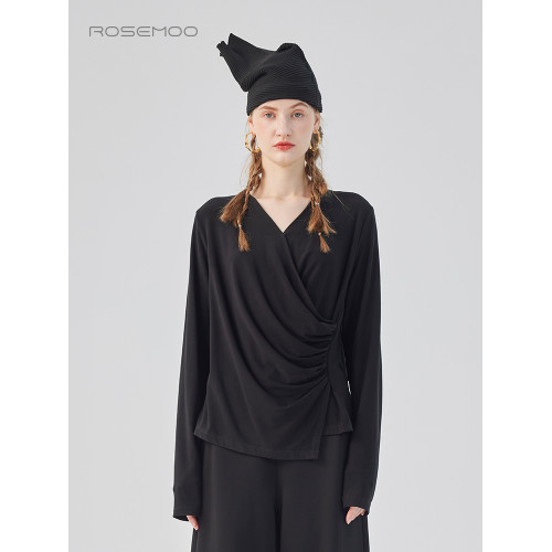 容子木ROSEMOO25年春季新款舒爽親膚針織V領打底衫RSS1TP123A