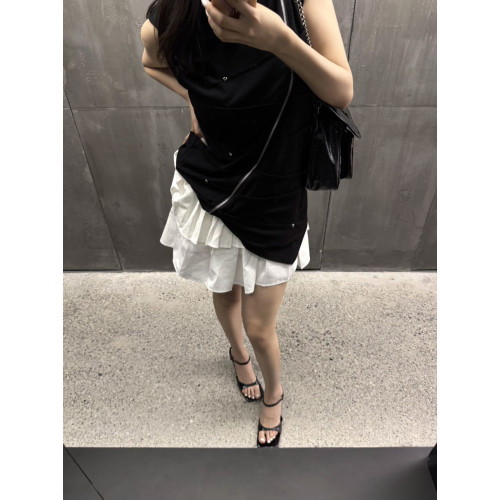 DETW 25ss*《暗黑》原創小衆斜拉鍊鉚釘褶皺背心立領高級感短袖T DETW 25ss*《暗黑》原創小衆斜拉鍊鉚釘褶皺背心立領高級感短袖T