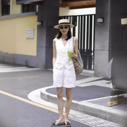 夏季白色亞麻棉麻時尚松弛感高級感穿搭無袖馬甲短褲套裝兩件套女