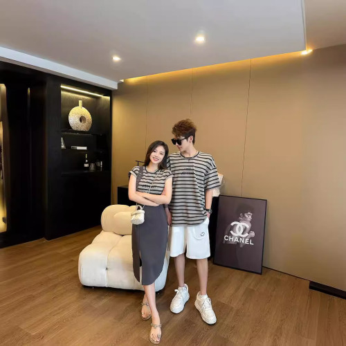 高級親子裝夏款一家四口條紋短袖新款洋氣假兩件母女背帶裙度假服