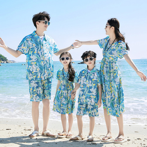 沙灘親子裝父子襯衫套裝2024夏新款一家三四口洋氣母女連衣裙度假