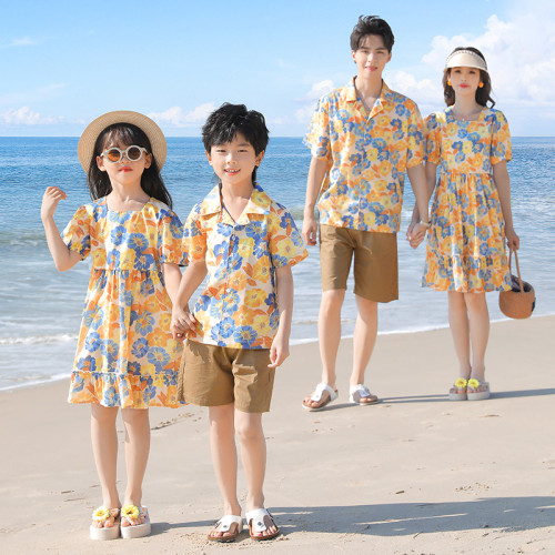 2025款沙灘親子裝夏季度假洋氣休閒裝一家四口連衣裙