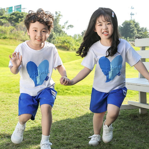 親子裝2024夏裝新款一家三口凹凸立體愛心男女童家庭洋氣短袖T恤