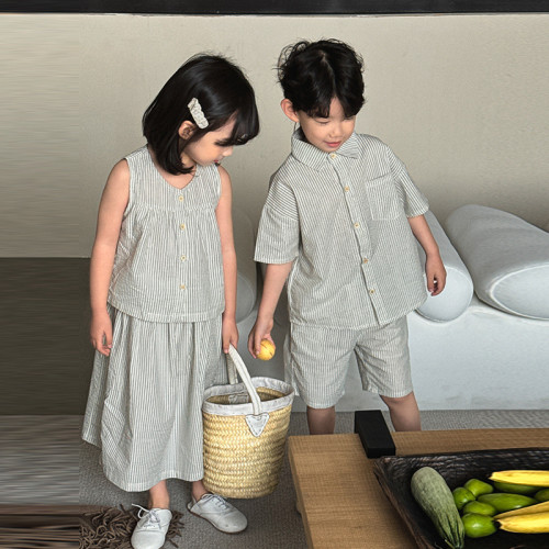 韓國童裝男女童親子裝套裝2024新款夏裝輕薄條紋襯衫兩件套家庭裝