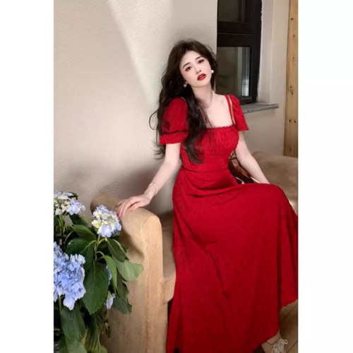 2024夏季新款大碼女裝紅色連衣裙女胖mm法式復古方領初戀度假長裙
