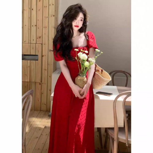 2024夏季新款大碼女裝紅色連衣裙女胖mm法式復古方領初戀度假長裙