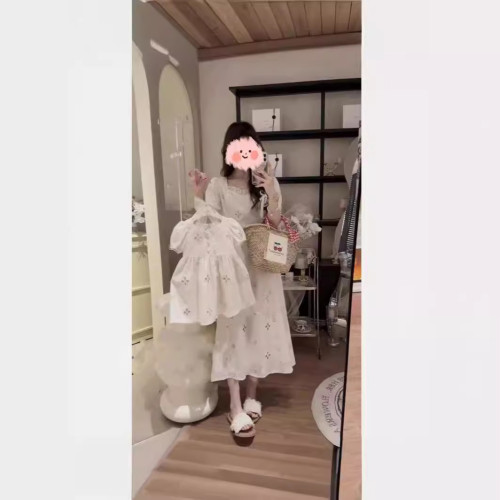 韓國童裝2024夏季新款女童洋氣刺綉蕾絲連衣裙親子裝母女炸街a類