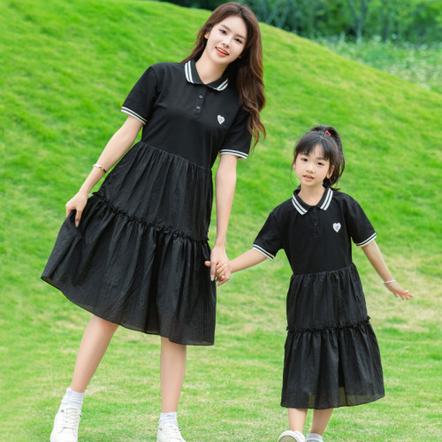炸街親子裝夏裝2025新款韓版母女裝連衣裙洋氣一家三口四口家庭裝