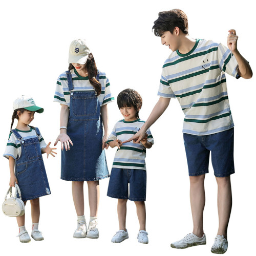 一家三口四口親子裝2024夏裝新款母子母女裝背帶裙條紋T恤全家裝