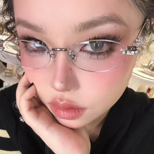 無邊框橢圓貓眼gm珠寶鑲鑽眼鏡女純欲高智感素顔防藍光拍照裝飾鏡