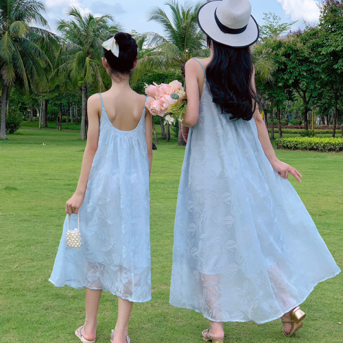 親子裝2025夏裝新款母女裝連衣裙海邊度假露背仙女裙連衣長裙