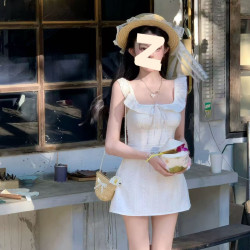 法式方領系帶2025夏季新款小蘿莉碎花小個子溫柔小衆收腰顯瘦短裙