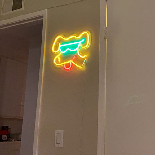 LED狗頭發光髮亮燈牌 亞克力透光燈牌 裝飾場景氛圍小狗燈牌