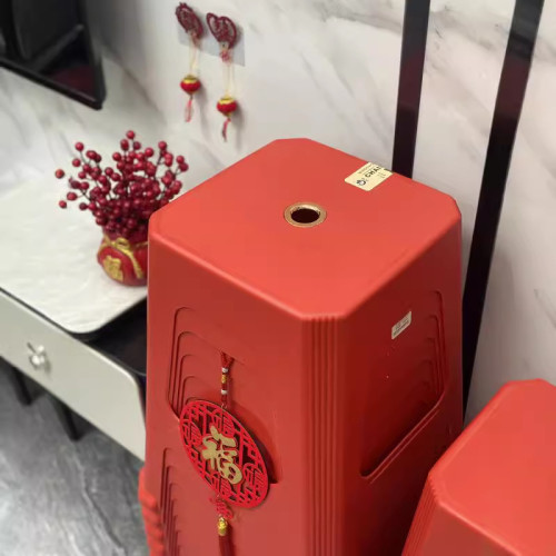 紅色塑膠凳子北歐經濟型餐桌凳結實耐用吃飯凳客廳防滑成人高凳子