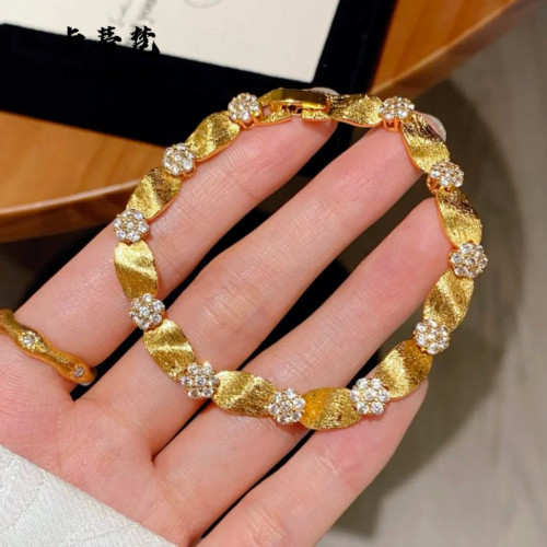 小紅書爆款沙金點鑽花朵拉絲緞帶手鏈女法式輕奢復古曡戴高級感